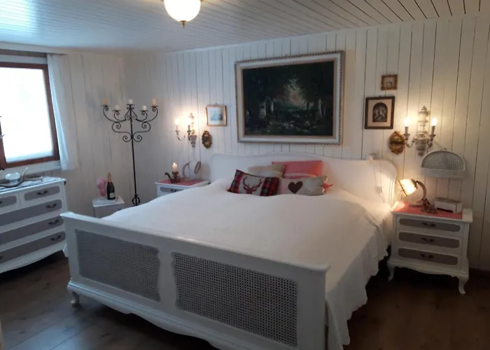 Chic Mit Hot Pot וילדהאוס